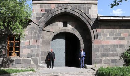Osmanlı yadigarı tarihi Gümrük Hanı'nda Ermeni mezalimi kanıtlarıyla anlatılacak