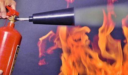 Elazığ'da Korkutan Yangın: Odunluk Alev Aldı, Ev Sahibi Yaralandı