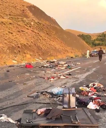 Sivas Karayolu'nda kaza 3 ölü (VİDEO HABER)