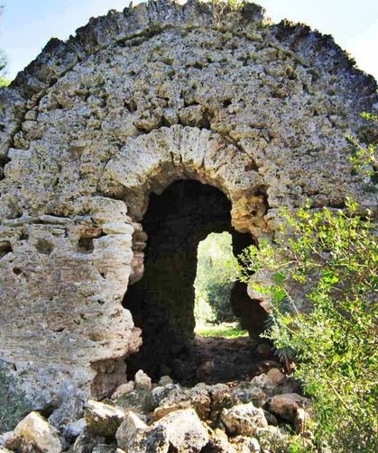 Lyrboton Kome’nin Kapıları Antik Bir Düzeni Fısıldıyor