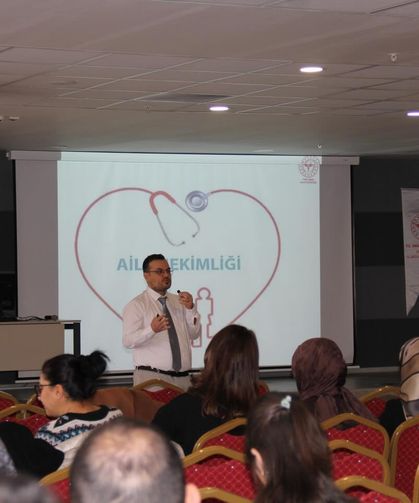 Erzincan’da Aile Hekimlerine Yönelik Kapsamlı Halk Sağlığı Eğitimi Düzenlendi