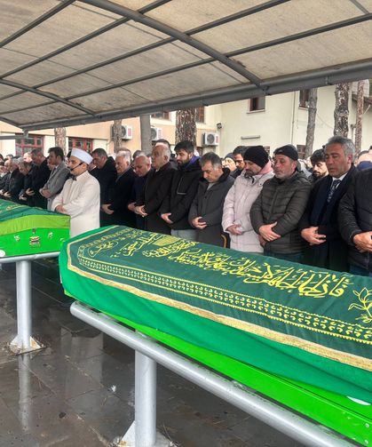 Hasan Felekoğlu Dualarla Son Yolculuğuna Uğurlandı (VİDEO)