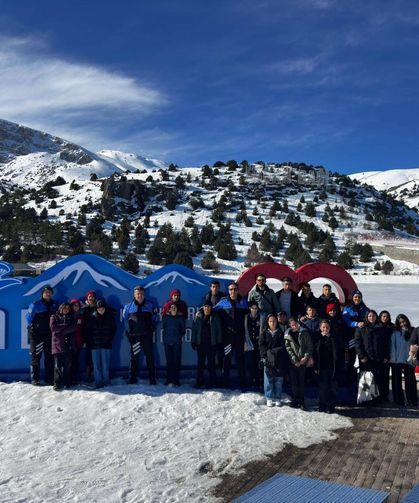 ÇOGEP “Hep Birlikte Aileyiz” Projesiyle Öğrenciler Kayakla Buluştu