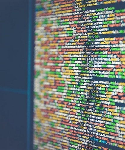 Yazılım Açıklarını "Düşünerek" Skorlayan Yapay Zeka Devrimi!