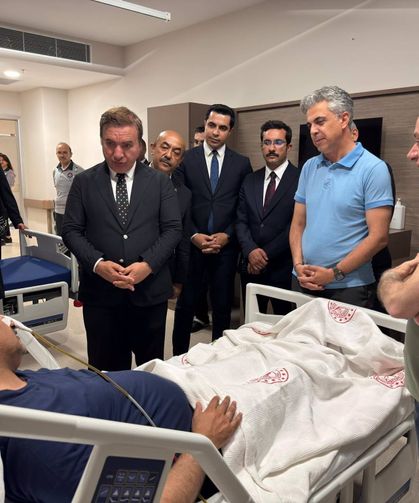 Vali Aydoğdu’dan Başkan Elçi’ye Geçmiş Olsun Ziyareti