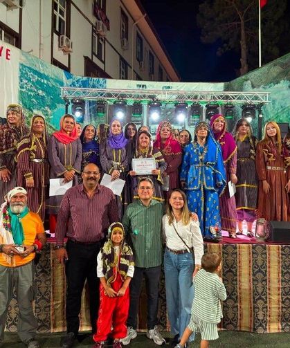 Eğin’in Kadim Sesi Kemaliye’de Yankılandı: Gelenekler Sahneye Taşındı