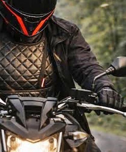 Kask Yetmez! Hayat Kurtaran En İyi Motosiklet Sırtlık ve Boyunluk Modelleri (Fiyat Listesi)