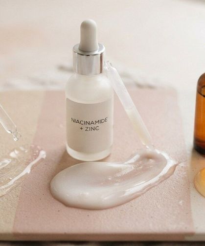 Hangi Asit Ne İşe Yarar? Cilt Tipine Göre Eksiksiz Asit ve Retinol Kullanım Rehberi