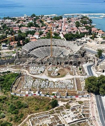 Side Antik Kenti Nerede, Nasıl Gidilir? Yapıları, Otelleri ve Gezi Rehberi