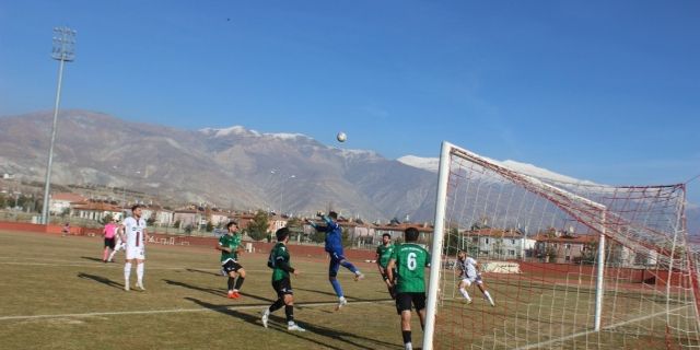 Ulubey belediyespor - Ulalarspor maçı