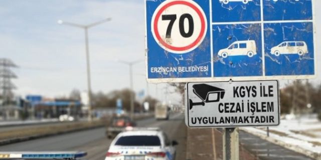 Erzincan'da trafik güvenliğinin sağlanmasına yönelik denetimler sürüyor
