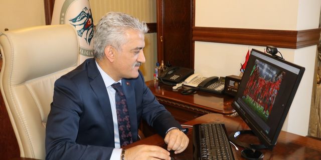 Vali Makas ve Başkan Aksun AA'nın "Yılın Fotoğrafları" oylamasına katıldı