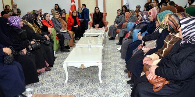 AK Parti Genel Başkan Yardımcısı Karaaslan Muş'ta konuştu: