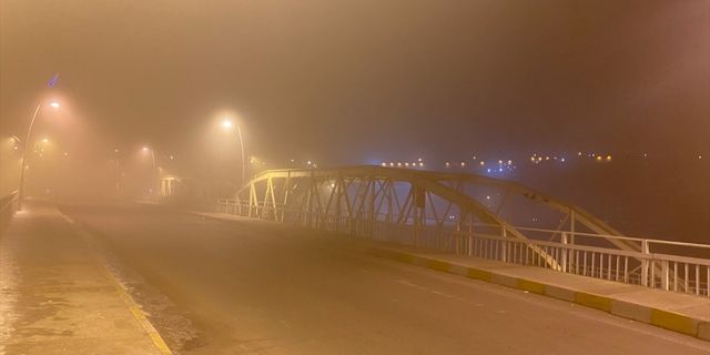 Ardahan'da sis nedeniyle görüş mesafesi düştü