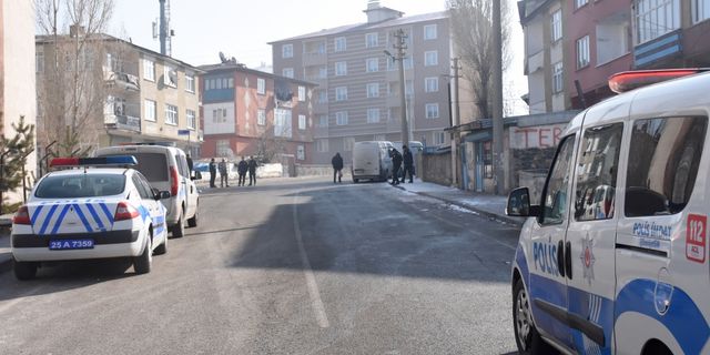 GÜNCELLEME - Erzurum'da evinde başından silahla vurulan genç kadın ağır yaralandı