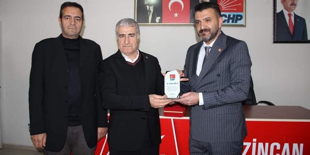 CHP Erzincan İl Başkanlığında devir teslimi yapıldı!