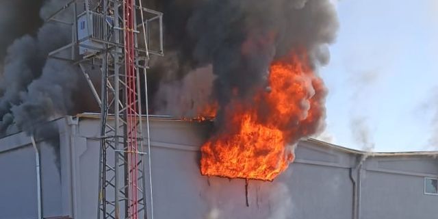 Organize Sanayi'de Ergan'a ait mobilya atölyesinde yangın