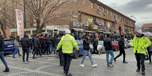 ERZİNCAN - Bıçaklı kavgada 5 kişi yaralandı