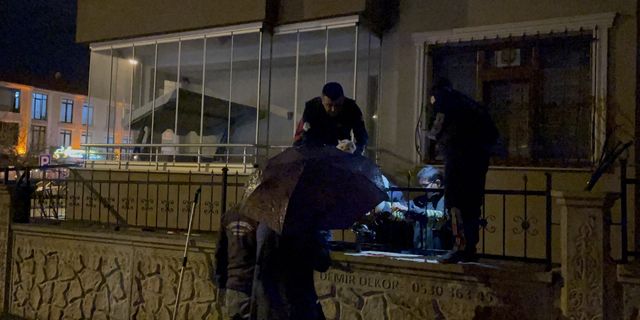 Kediyi itfaiye kurtardı