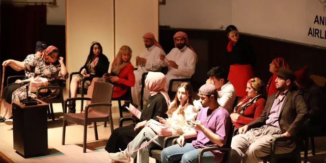 “Uçuşa Hazırız” adlı tiyatro oyunu sahnelendi