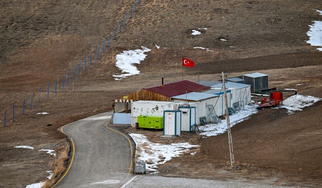 Van'da kar yağmayınca kayak sporcuları antrenman için Erzurum ve Kayseri'ye gönderildi