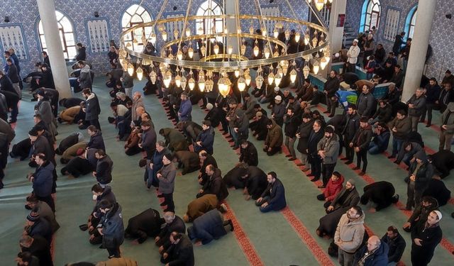 Erzincan’da Cumartesi Geleneği Sürüyor