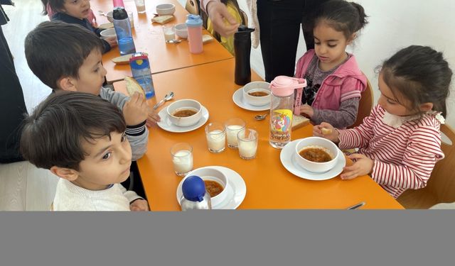 Ardahan'da 8 bin 308 öğrenci devletin ücretsiz yemek hizmetinden faydalanıyor