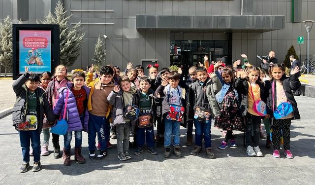Özalp'ta öğrencilere yönelik sinema etkinliği düzenlendi