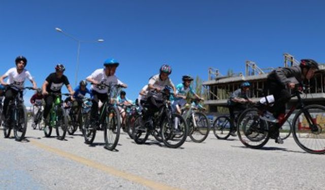Erzincan'da bisiklet yarışmaları yapıldı