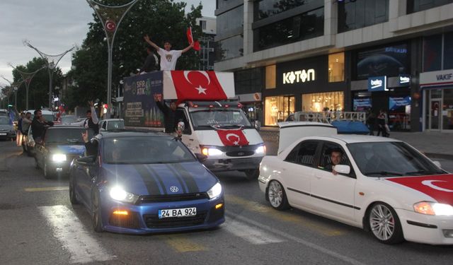 Erzincan'da kutlamalar geç saatlere kadar sürdü