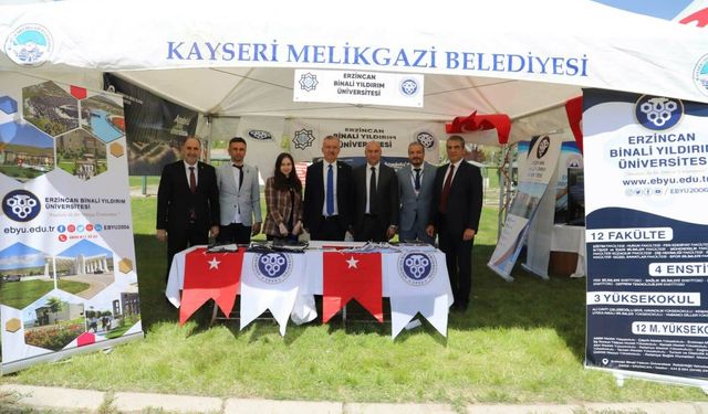 AÜB Üniversite Tanıtım ve Tercih Fuarı başladı