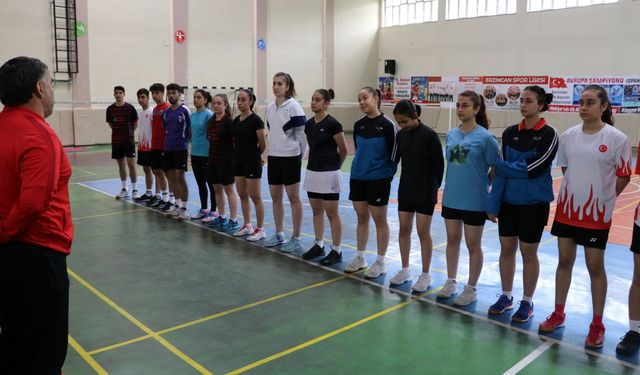 En iyi  badmintoncular Erzincan'da yetişiyor