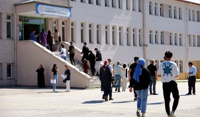 Erzincan’da YKS heyecanı başladı