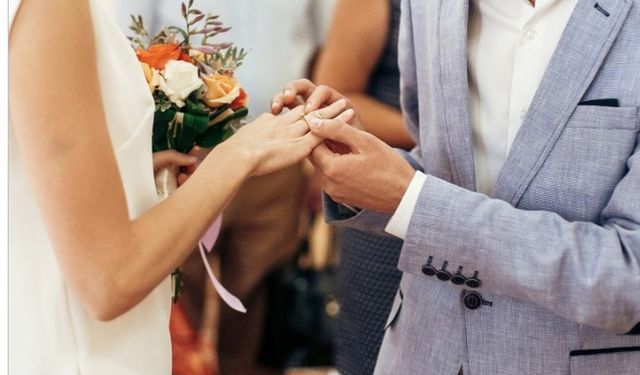 Erkekler evlenirken kadınlara oranla daha çok yabancılara yöneliyor