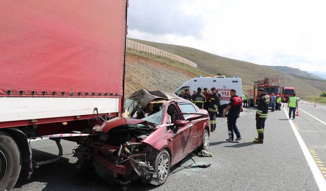 Erzincan'da bayram yolunda feci kaza