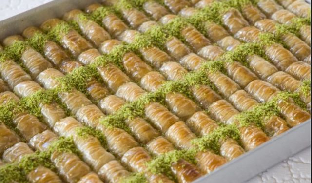 Hazır yufkadan Lüle Baklava tarifi! Bu bayram kurtarıcınız olacak