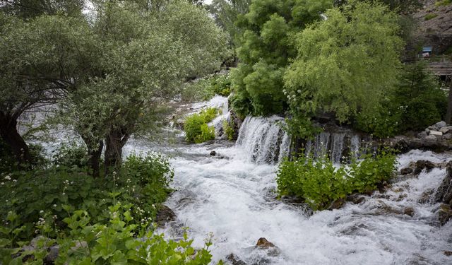 Munzur Gözeleri tatilde sizleri bekliyor