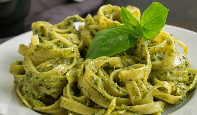 Pesto sosu birde Erzincan Tulum Peyniri ile deneyin