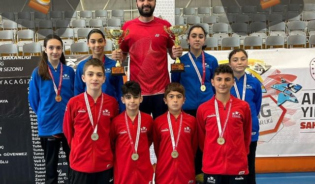 Erzincanlı badmintonculardan bir başarı daha