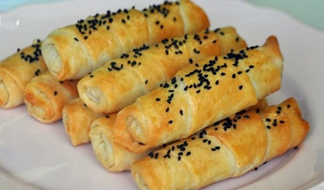 Hazır yufkadan unlu sirkeli börek tarifi