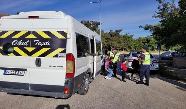 Okullar Açıldı Servis Denetimleri Başladı