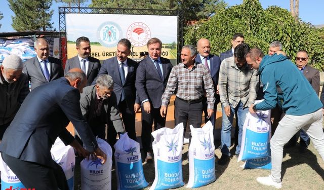 Erzincan'da çiftçilere 349 ton buğday tohumunun dağıtımına başlandı