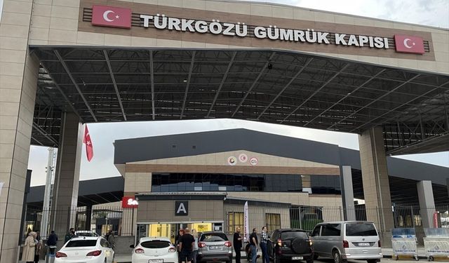 Modernize edilen Türkgözü Gümrük Kapısı'nda araç çıkışı yüzde 65 arttı