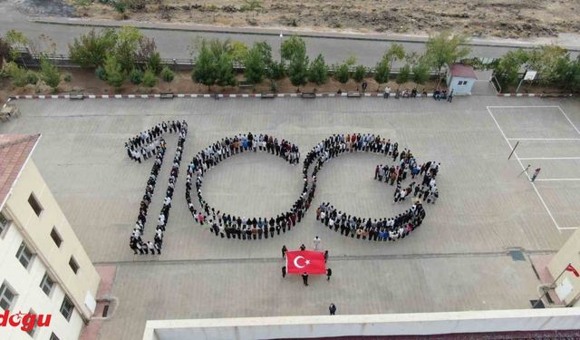 Siverek’te öğrencilerden Cumhuriyetin 100. yılına özel koreografi