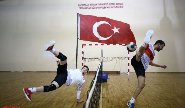 Solhan Ayak Tenisi Takımı, ay-yıldızlı formayla Avrupa şampiyonluğuna uzanmak istiyor