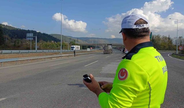 Anadolu Otoyolu Bolu Dağı geçişi trafiğe açıldı