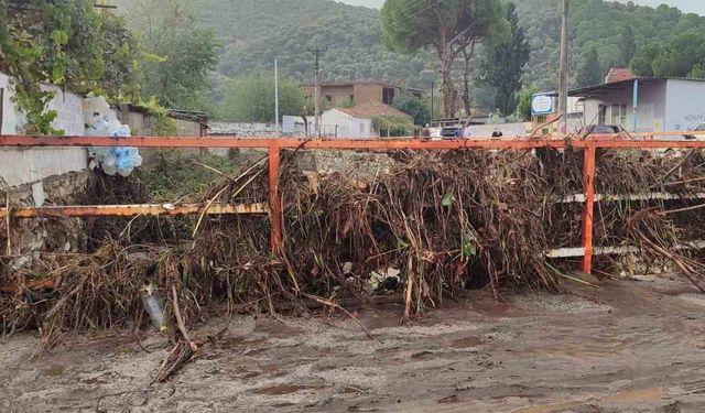 Aydın’da sel felaketi: 1 ölü, 6 kayıp