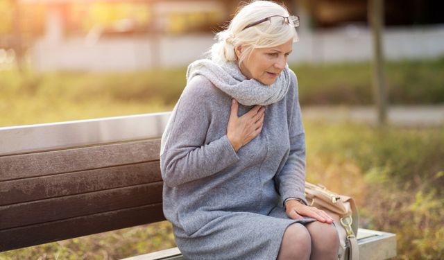 Hastalar,  ilaç mı stent mi yoksa ameliyat mı? sorusuna yanıt arıyor