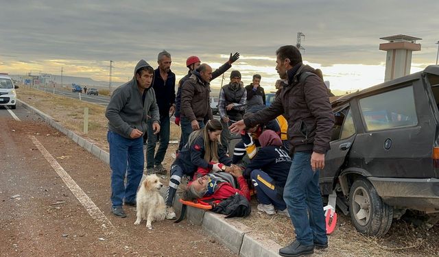 Kaza yapan ailenin köpeği sahiplerinin yanından bir an bile ayrılmadı