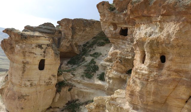 Ağrı'nın "Meya ve Biligan" ile Kars'ın "Ani" mağaraları turizme kazandırılmayı bekliyor